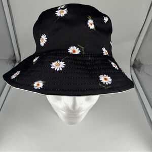 Alice + Olivia Black Flora Bucket Hat Women’s